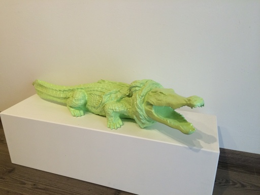 William SWEETLOVE - Sculpture-Volume - "Cloned Krock with scarf"   vert  -  numéroté et signé  