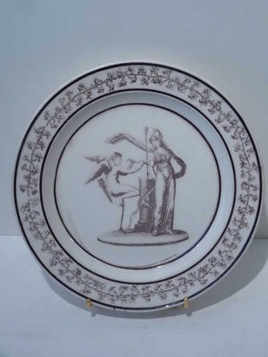 Assiette Mythologique, Faience Fine de Sèvres, époque Empire