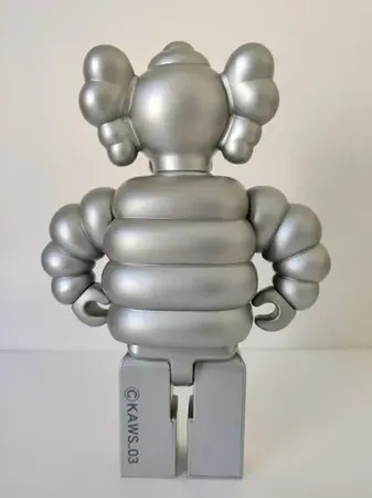 400% Mad Hectic Kubrick by | KAWS | buy art online | artprice