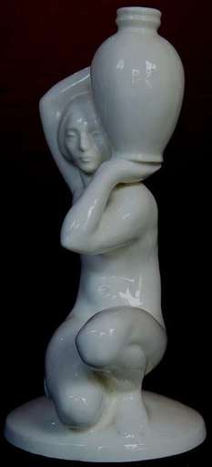 Josef AXMAN - Skulptur Volumen - Nude with Amphora