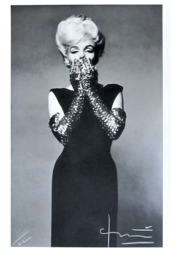 Bert STERN - 照片 - Marilyn with Sequin Gloves