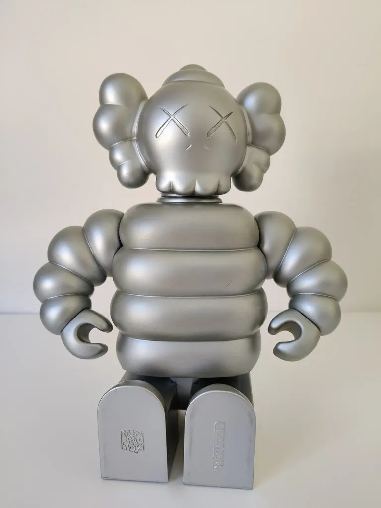 カウズ・KAWS・ 400%キューブリック｜人形、キャラクタードール