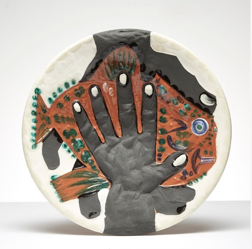 Pablo PICASSO - Ceramic - Mains au poisson