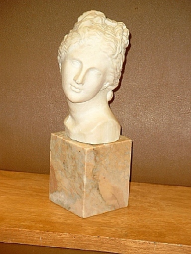 Louis Jacques GALLET - Sculpture-Volume - Frauenkopf mit antikisierender Frisur