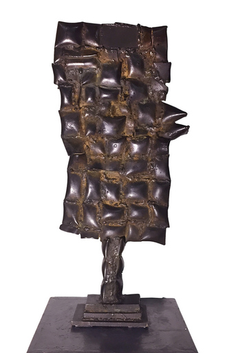 CÉSAR - Sculpture-Volume - Plaque de bouclier