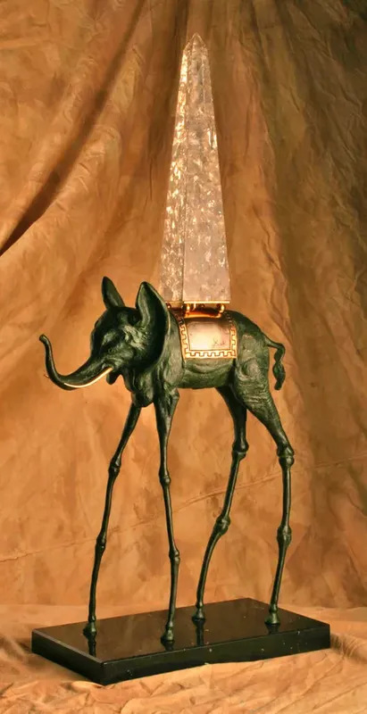 萨尔瓦多·达利 - space elephant