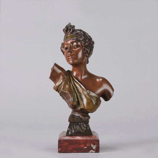Emmanuel VILLANIS - Sculpture-Volume - Art Nouveau Bronze Bust entitled "THAÏS"