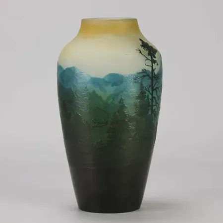 Mountain Vase | Émile GALLÉ | Online Kunstverkauf | artprice