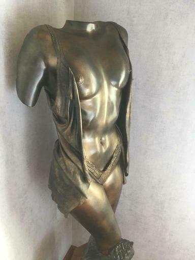 Christian DEFAYS - Skulptur Volumen - Frau