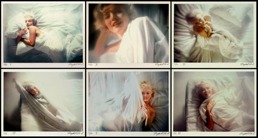 Douglas KIRKLAND - Druckgrafik-Multiple - Marilyn Monroe, Between the Sheets