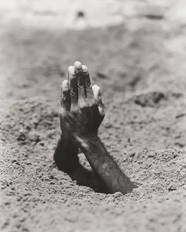 Mother Maurizio CATTELAN vente en ligne art artprice
