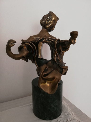 Salvador DALI - Skulptur Volumen - Madonna of Port Lligat (collector-scale)