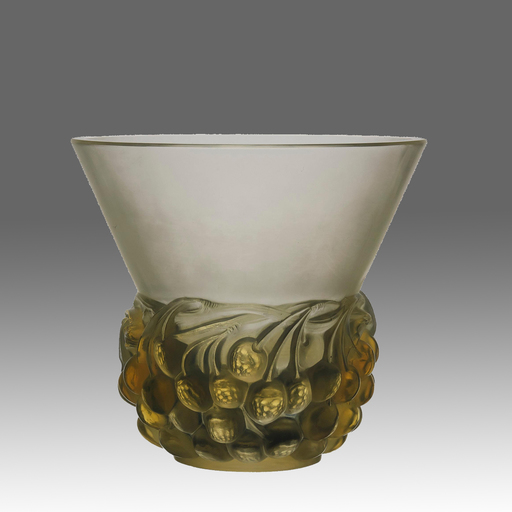 荷内·莱俪 - Cerises Vase