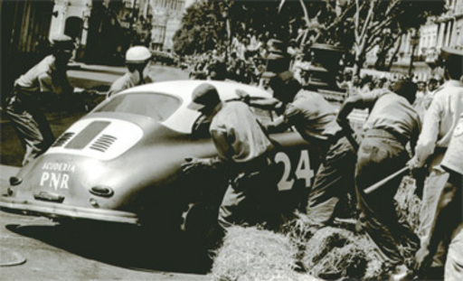 Osvaldo SALAS - Photo - (Race in Havana, Porsche 356 A)