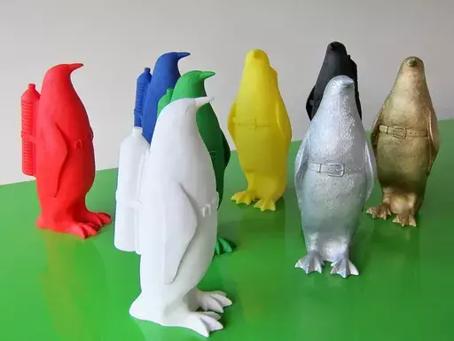 William SWEETLOVE - Grabado - Small cloned penguin with water bottle