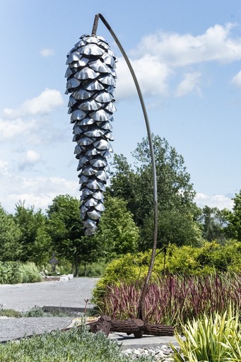 Floyd ELZINGA - Skulptur Volumen - Suspended Pine Cone