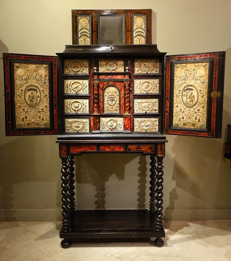 Antwerp cabinet with gold and silver thread embroidery decor