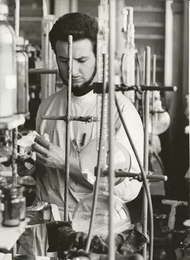 Thomas HÖPKER - Photo - Arbeitswelt - Arbeit im Chemie-Labor