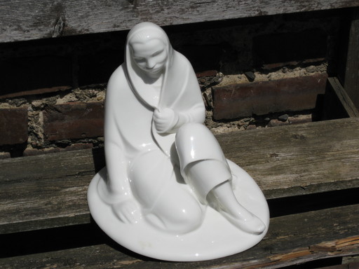 Ernst BARLACH - Ceramiche - Sitzendes Mädchen