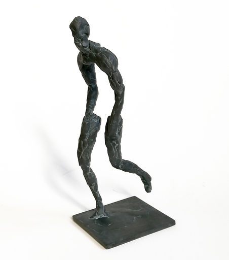 Nicola DE SILVESTRI - Escultura - uomo che cammina