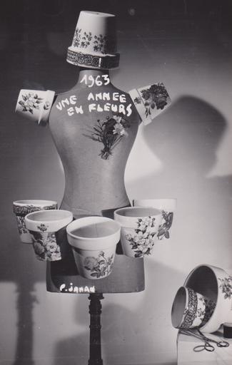 Pierre JAHAN - Photography - 1963 - Une année en fleurs