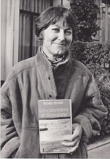 AGENCE KEYSTONE - Fotografie - Michèle PERREIN - Romancière