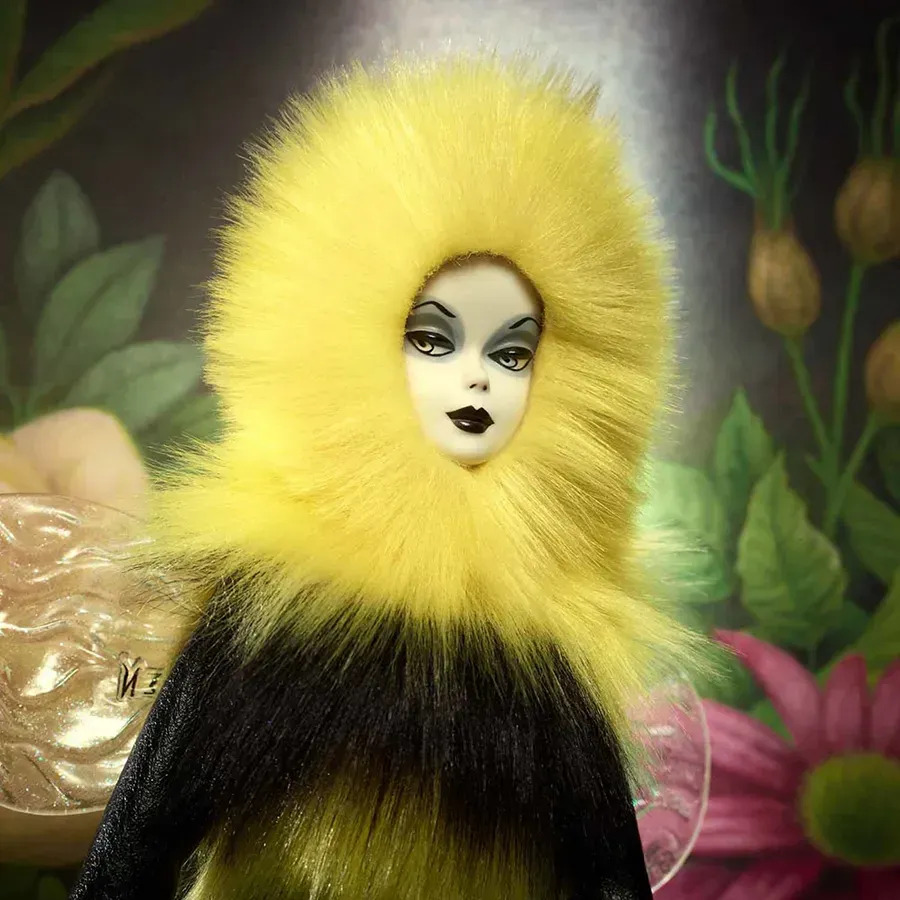 Barbie Bee Mark RYDEN vente en ligne art artprice