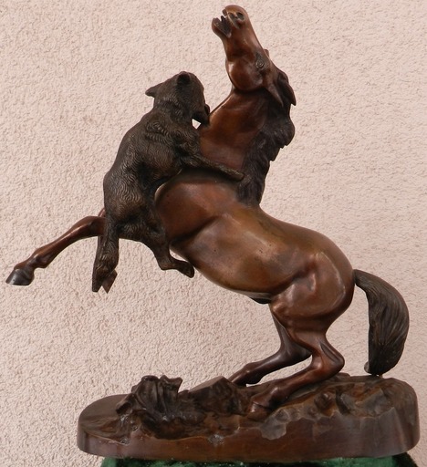 Pierre-Jules MÈNE - Scultura Volume - Game wolf with horse