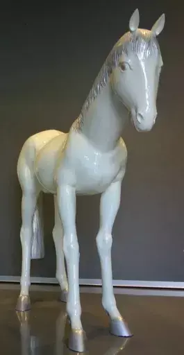 于凡 - 雕塑 - Silver haired horse