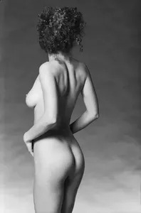 ELIZERMAN - Photography - Back portrait