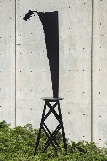 Charles PACHTER - Sculpture-Volume - Moose Plunge (large)