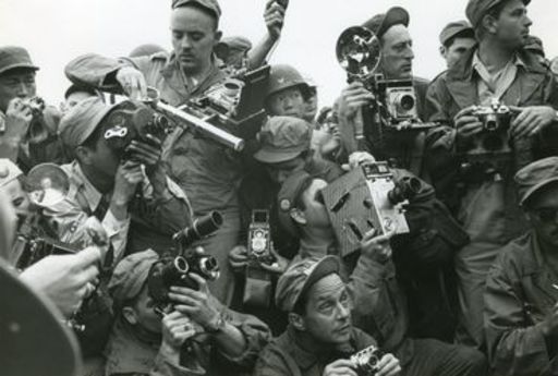 Werner BISCHOF - Photography - International Press Photographers covering the Korean War