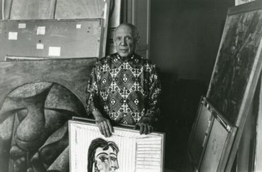 Edward QUINN - Photography - Pablo Picasso wth the painting of Dora Maar sitting.