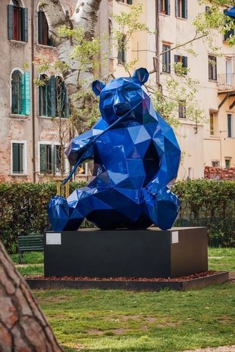 Richard ORLINSKI - Sculpture-Volume - Panda - Résine bleu Mick - 300 cm