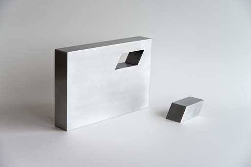 Lori COZEN-GELLER - Skulptur Volumen - Silver Shadow