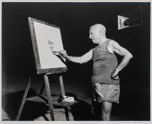 André VILLERS - Photo - André Villers Photograph of Picasso, 1955