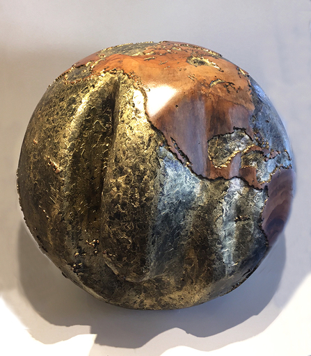 Bruno HELGEN - Escultura - Globe Ø40cm Skin Gold