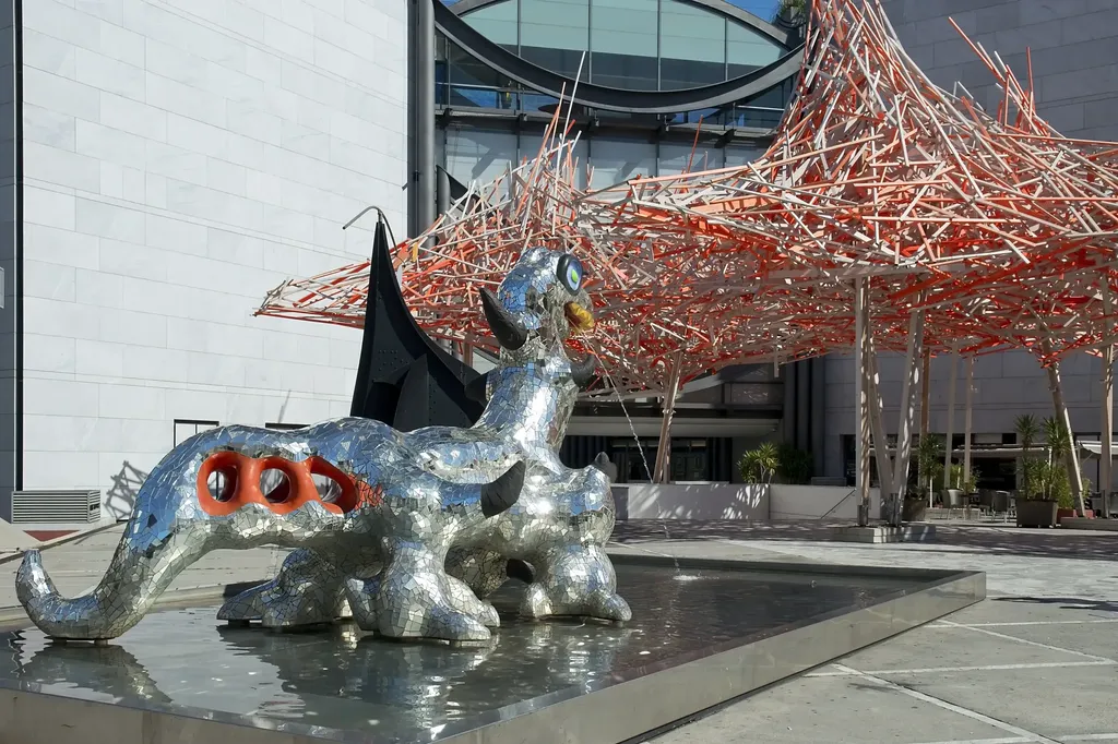 アート・デザイン・音楽 BEAU MONSTRE #1,#2 Emmanuelle Mafille The Monster by Niki de Saint Phalle Shines Again in Nice: The
